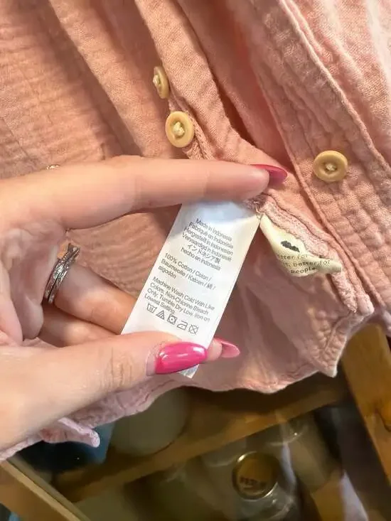 Madewell Pink Gauze Short Sleeve Duo-Pocket Button-Down Shirt - Picture 4 of 4